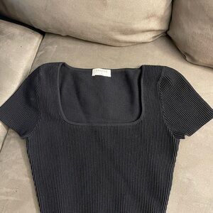 Babaton Black Ribbed Fitted cropped top - M